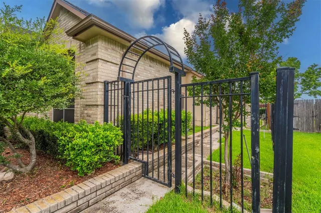 $350,000 | 8317 Lake Bend Drive, Rowlett, TX 75088