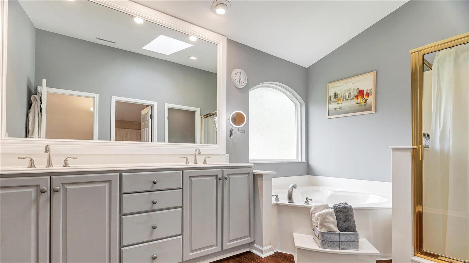 1424 Bridle Road St. Louis, MO 63119 - Photo 23 of 47 Gallery Image 23