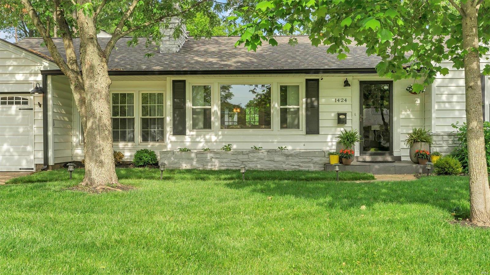 1424 Bridle Road St. Louis, MO 63119 - Photo 4 of 47 Gallery Image 4