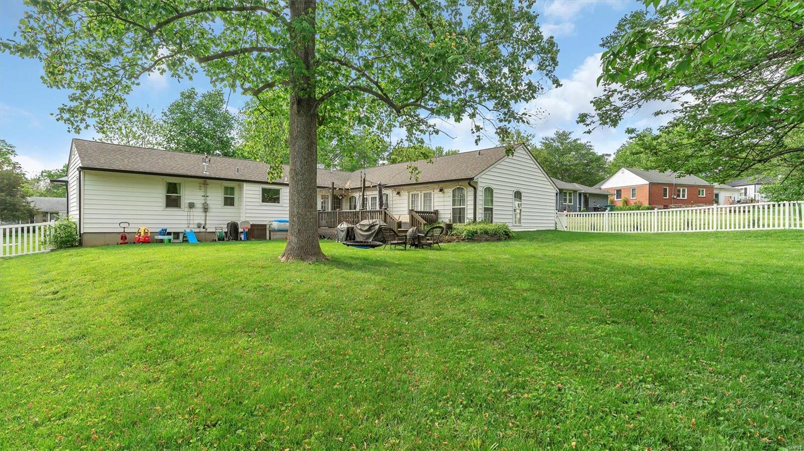 1424 Bridle Road St. Louis, MO 63119 - Photo 46 of 47 Gallery Image 46