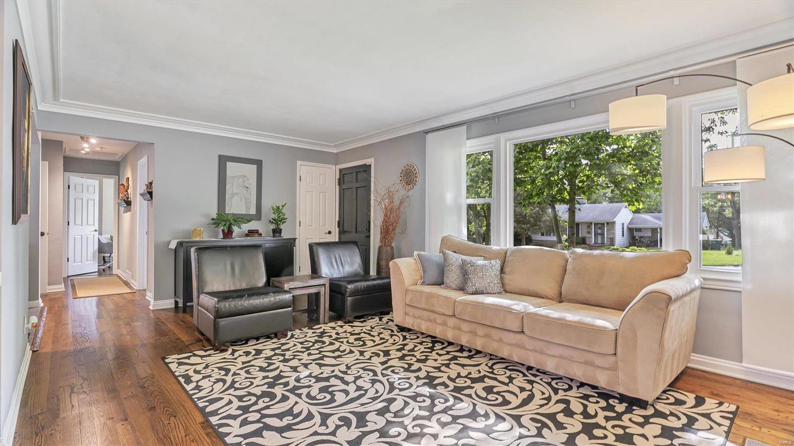 1424 Bridle Road St. Louis, MO 63119 - Photo 7 of 47 Gallery Image 7
