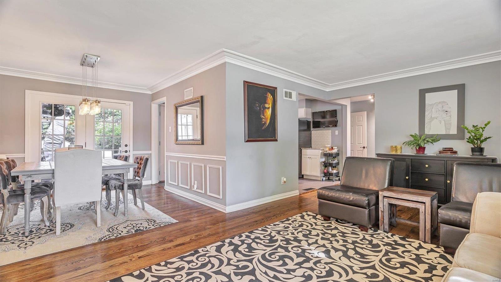 1424 Bridle Road St. Louis, MO 63119 - Photo 9 of 47 Gallery Image 9