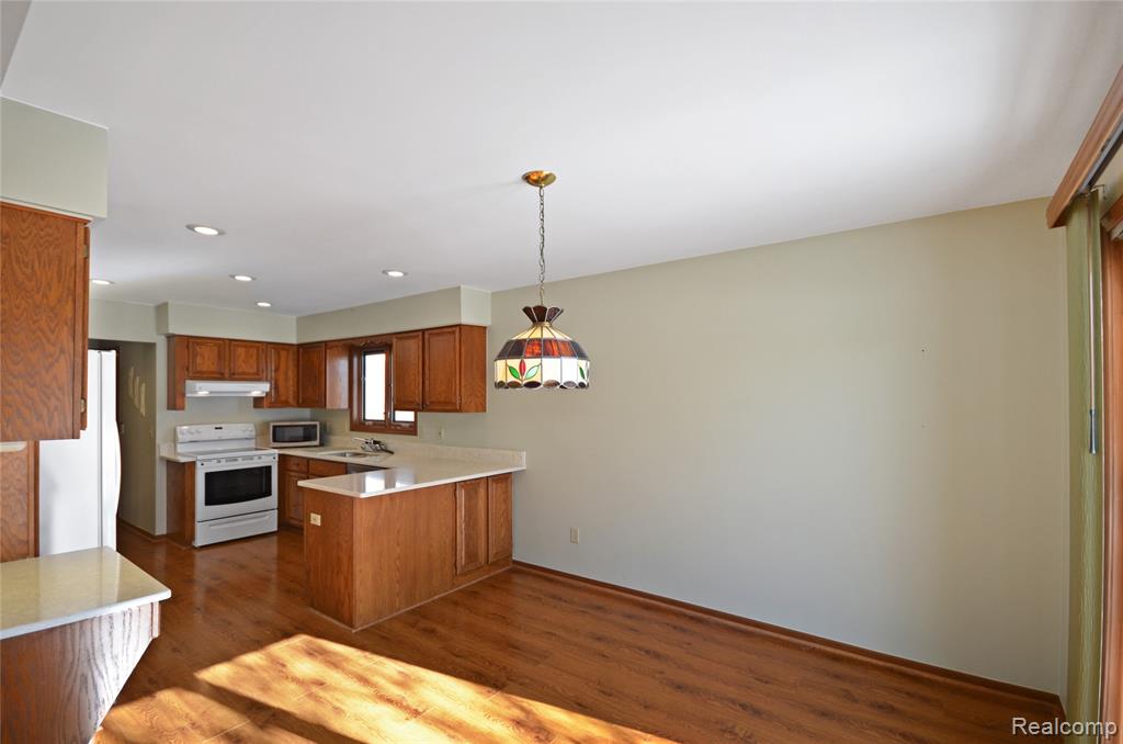 36291 Genuine Risk Court Clinton Township, MI 48035 - Photo 13 of 39