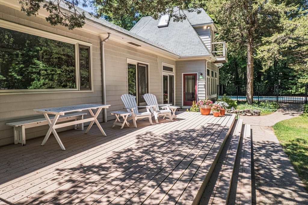 1040 Randolph Street Canton, MA 02021 - Photo 25 of 40