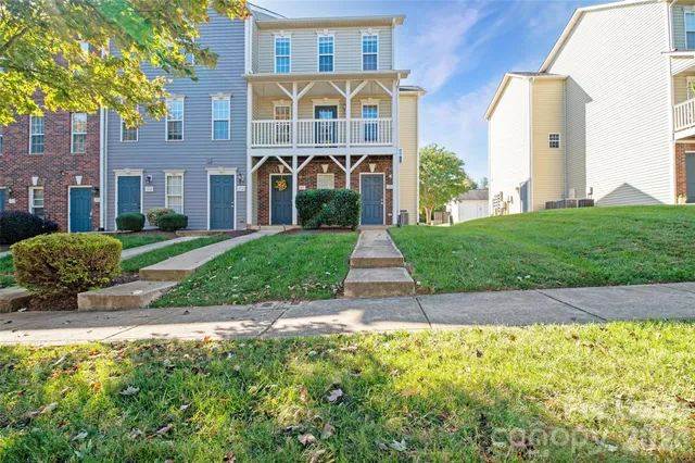 $1,700 | 118 Steam Engine Drive, Unit 201, Mooresville, NC 28115