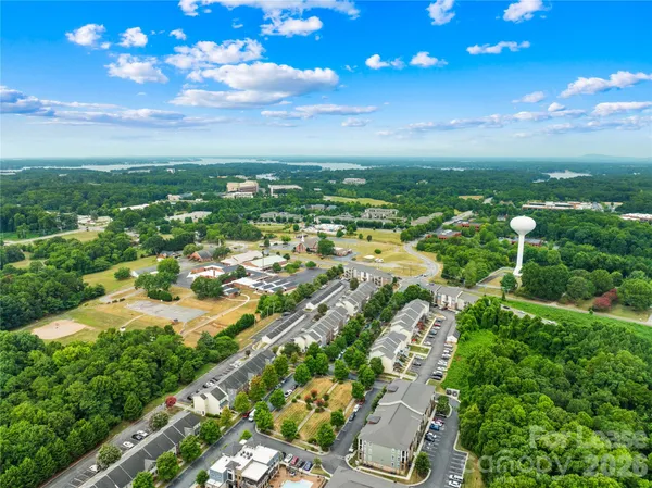 $1,700 | 118 Steam Engine Drive, Unit 201, Mooresville, NC 28115