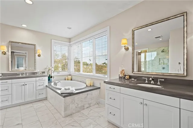 $4,880,000 | 4 Summer House Lane, Newport Beach, CA 92660