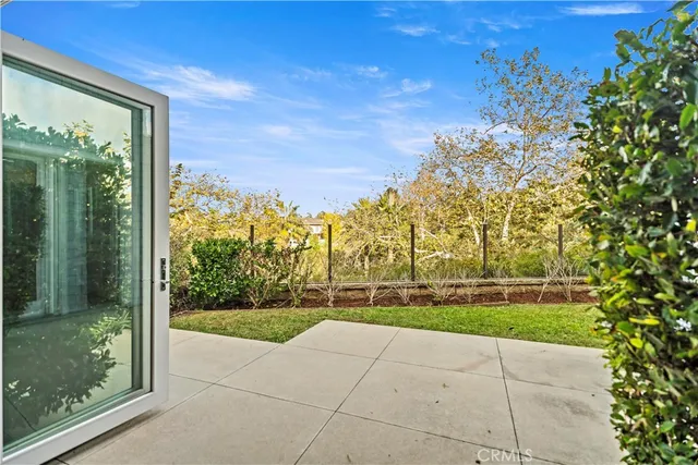 $4,880,000 | 4 Summer House Lane, Newport Beach, CA 92660