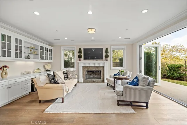 $4,880,000 | 4 Summer House Lane, Newport Beach, CA 92660