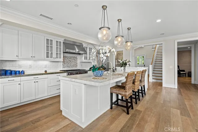 $4,880,000 | 4 Summer House Lane, Newport Beach, CA 92660