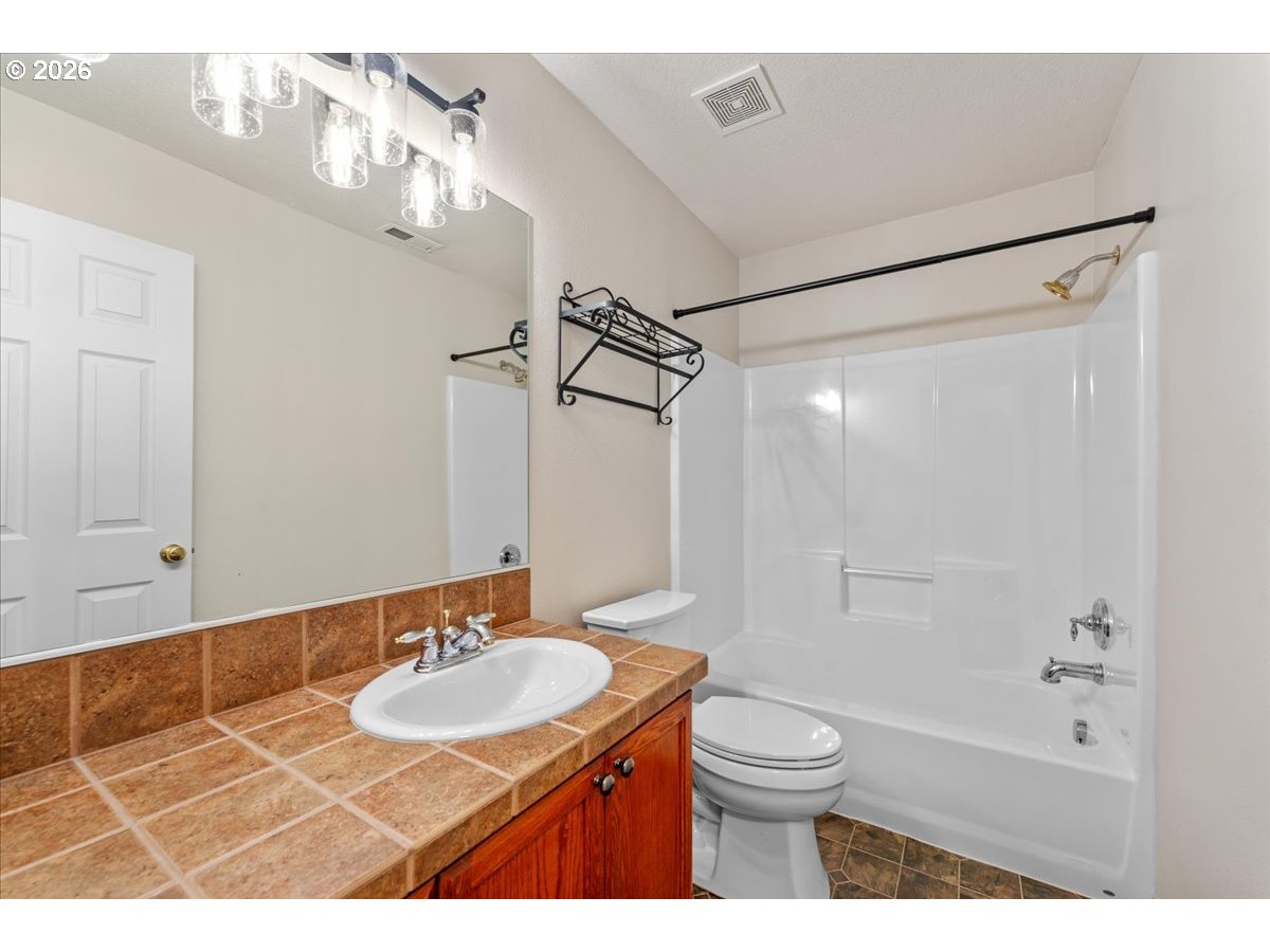 17257 Southwest Berkeley Lane Beaverton, OR 97003 - Photo 32 of 48