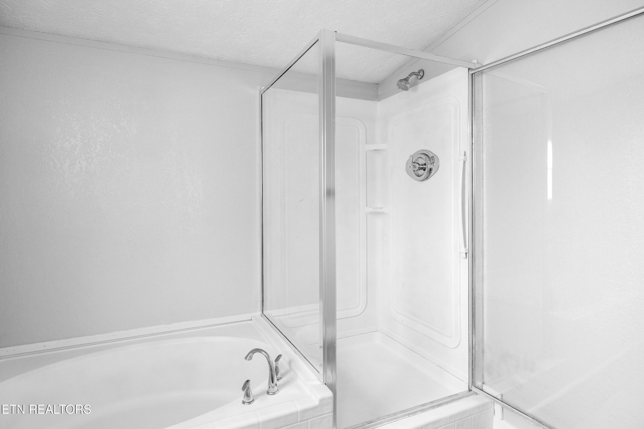 1768 Fain Cemetery Road Dandridge, TN 37725 - Photo 17 of 45 a bathroom with a bathtub