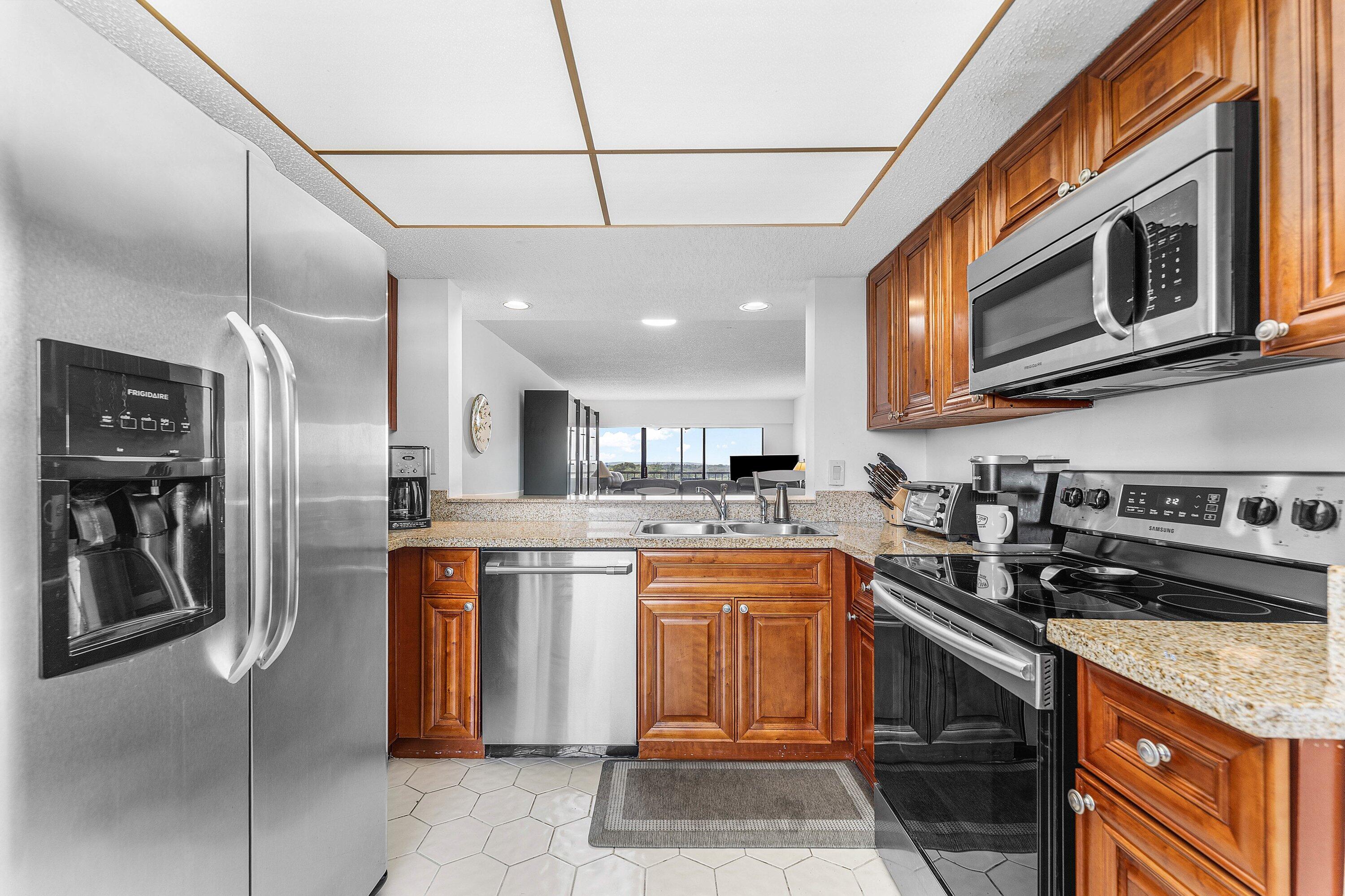 6662 Boca Del Mar Drive, Unit 715 Boca Raton, FL 33433 - Photo 13 of 71 013-6662BocaDelMarDrive-715-BocaRaton-FL