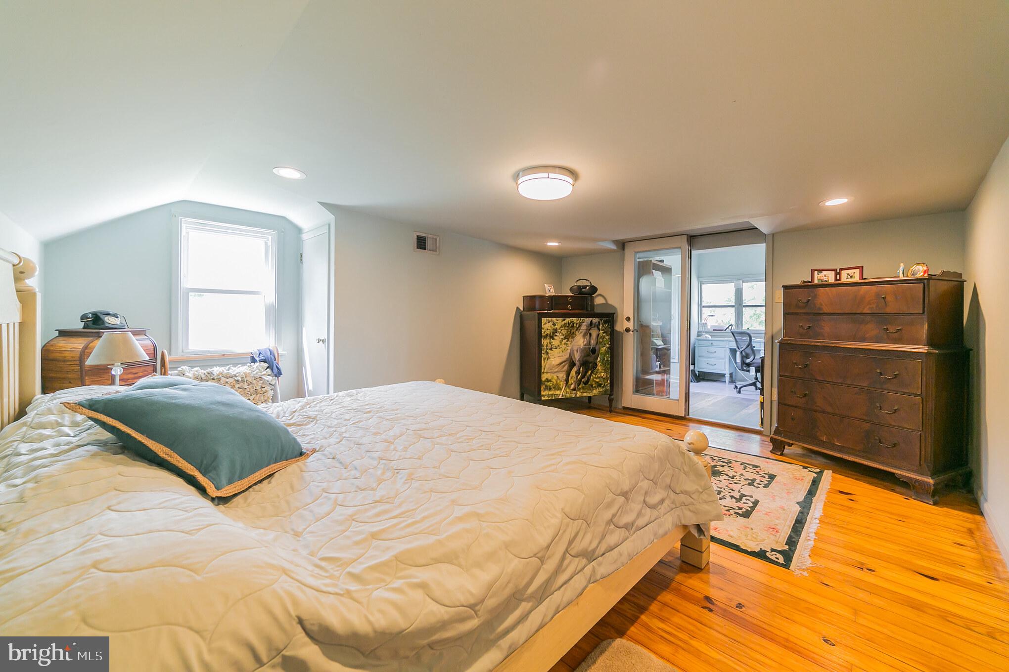 901 Almshouse Road Jamison, PA 18929 - Photo 22 of 30 Master Bedroom