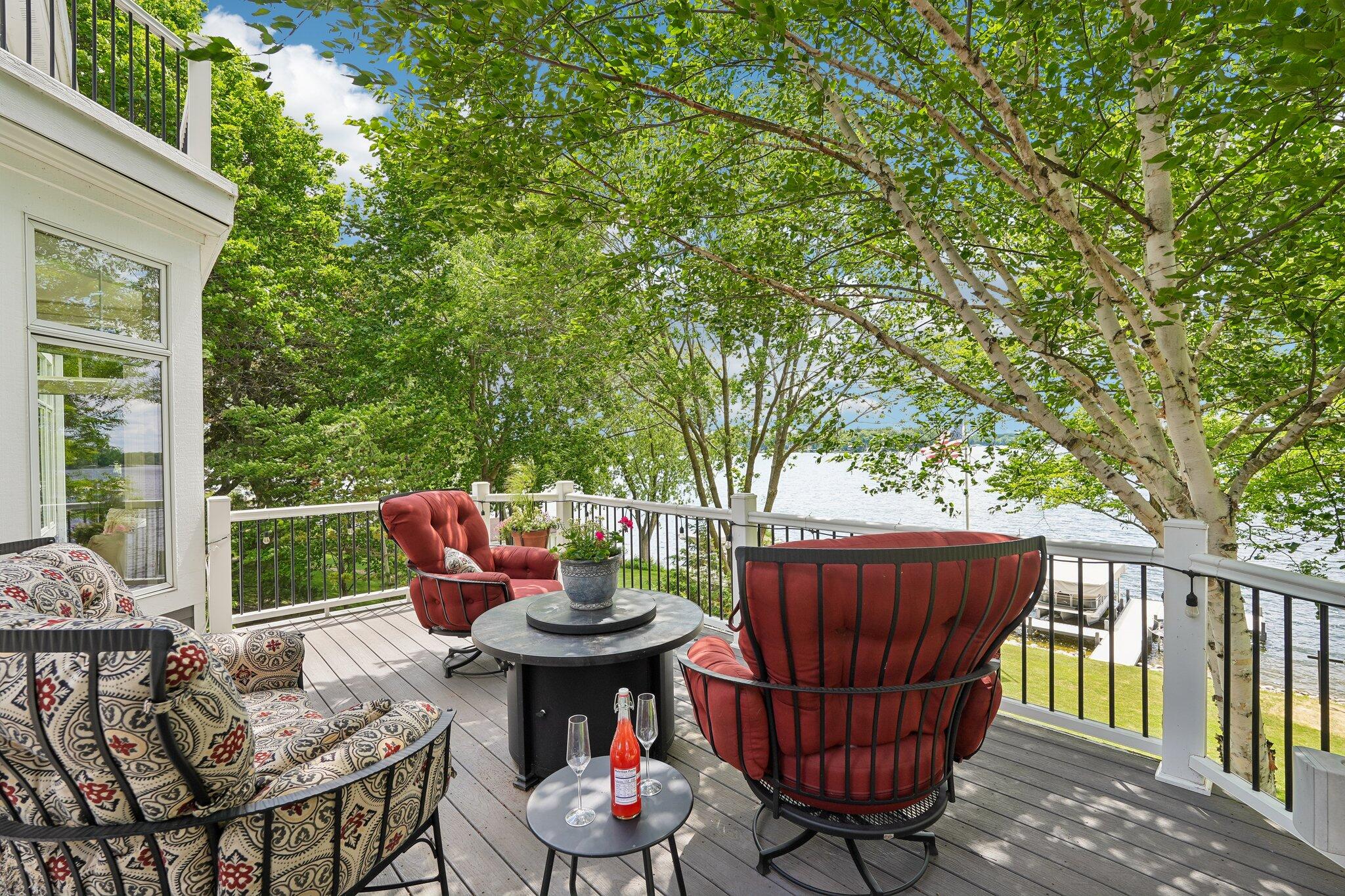 W343N6293 South Bayview Road Oconomowoc, WI 53066 - Photo 48 of 104 Perfect spot for an afternoon nap