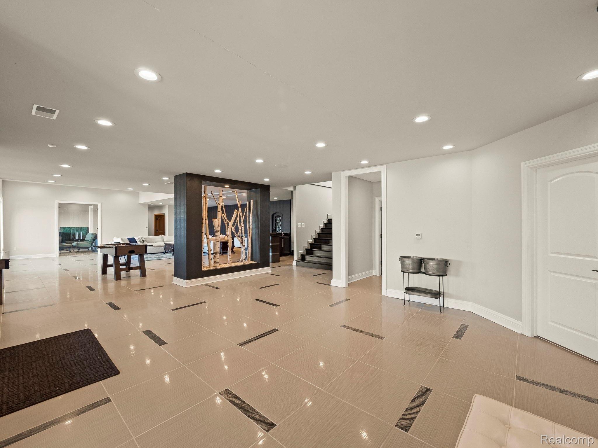 1530 Kirkway Road Bloomfield Hills, MI 48302 - Photo 25 of 38 77-web-or-mls-P2400821.JPG
