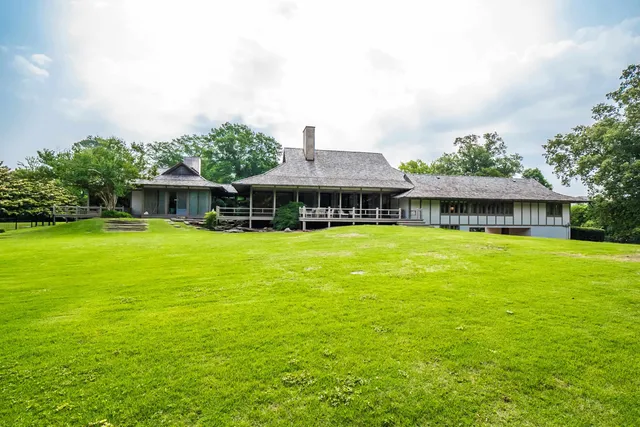 $5,850,000 | 909 South Shady Grove Road, Memphis, TN 38120
