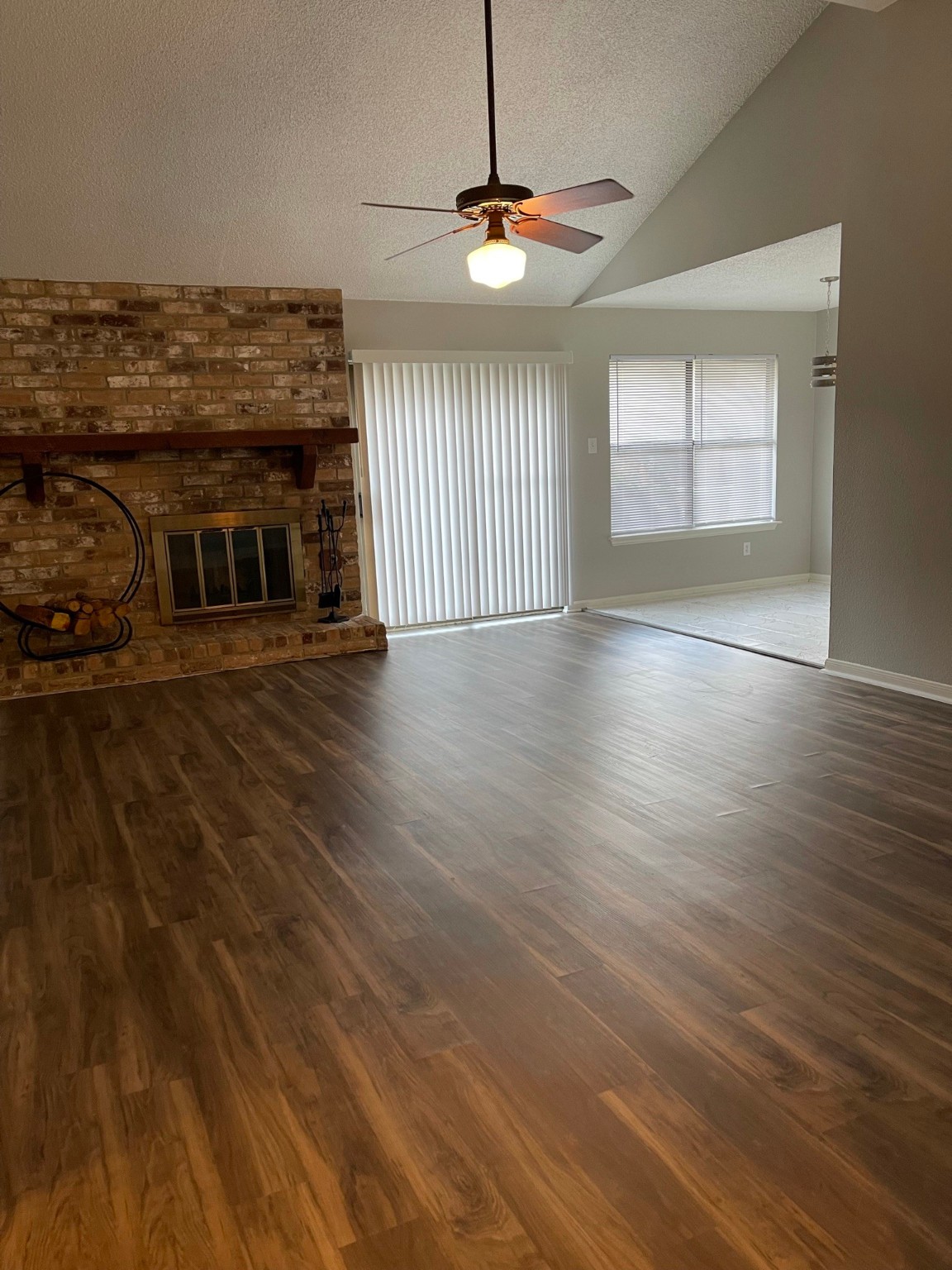5003 Spring Forest Drive Houston, TX 77091 - Photo 30 of 37 a view of a livingroom with wooden floor