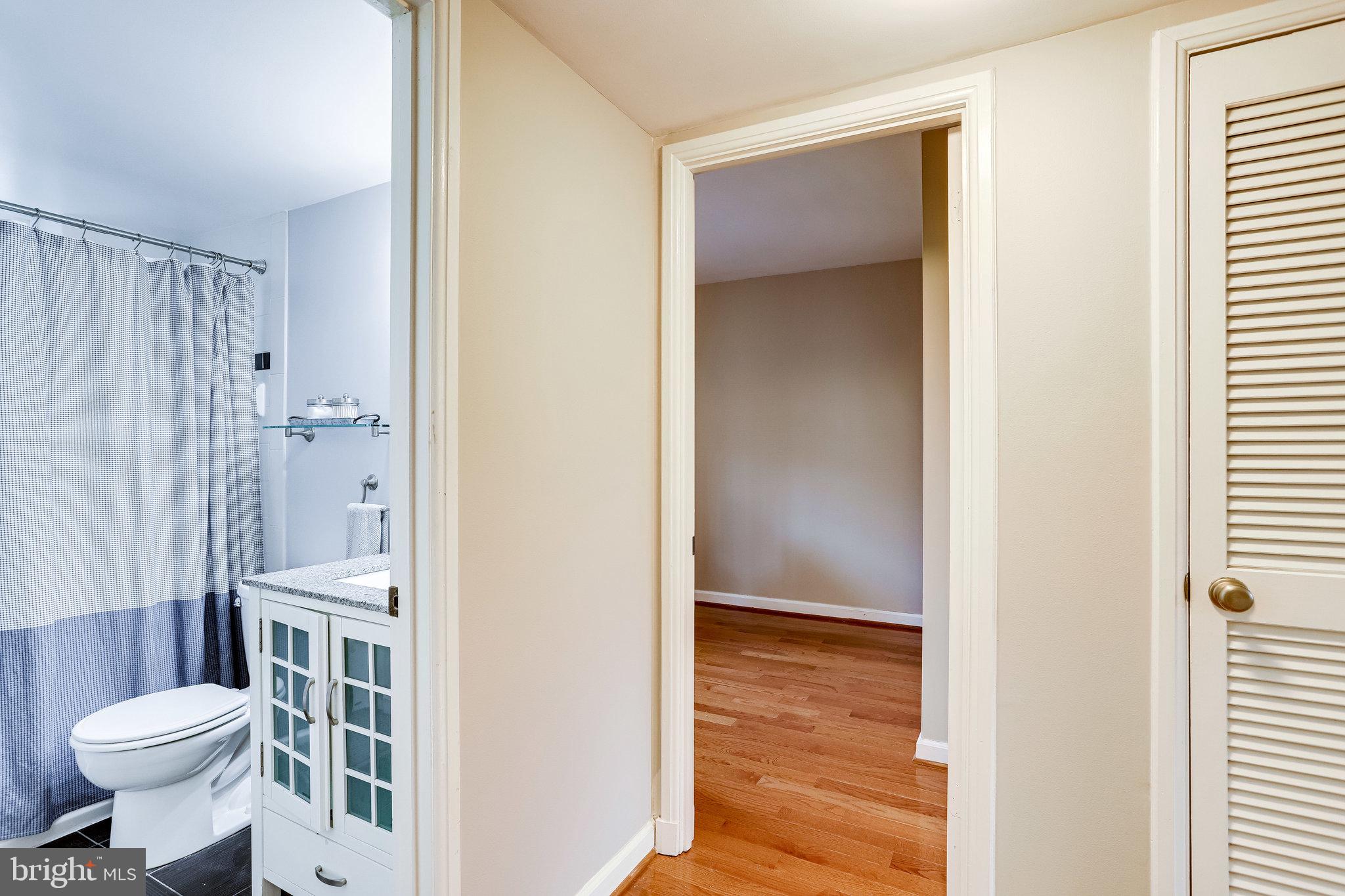 4808 29th Street South, Unit B2 Arlington, VA 22206 - Photo 28 of 44
