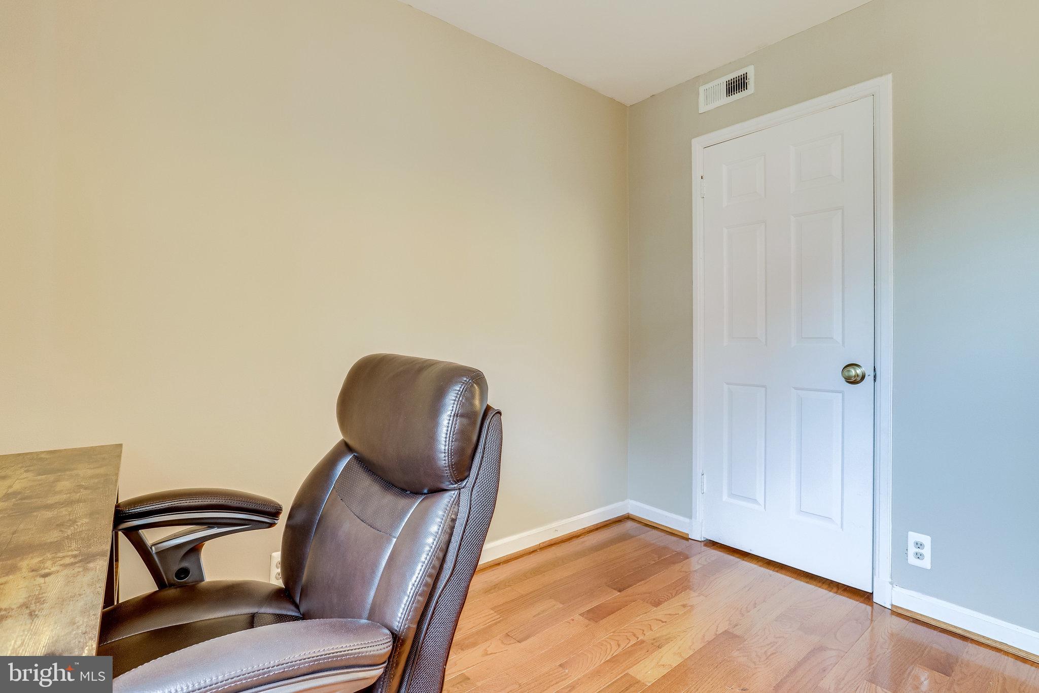 4808 29th Street South, Unit B2 Arlington, VA 22206 - Photo 33 of 44