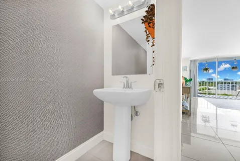 $285,000 | 6900 Bay Drive, Unit 6B, Miami Beach, FL 33141