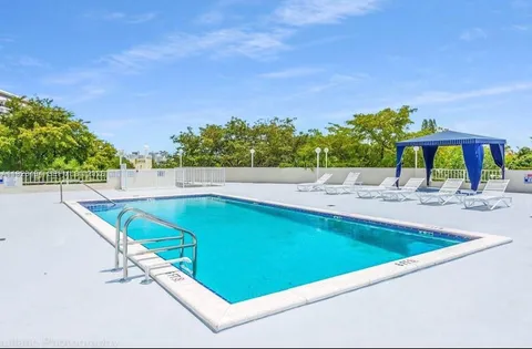 $285,000 | 6900 Bay Drive, Unit 6B, Miami Beach, FL 33141