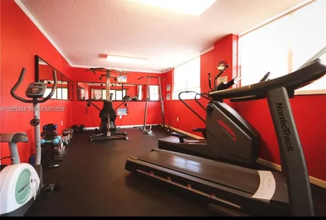 $290,000 | 6900 Bay Drive, Unit 6B, Miami Beach, FL 33141