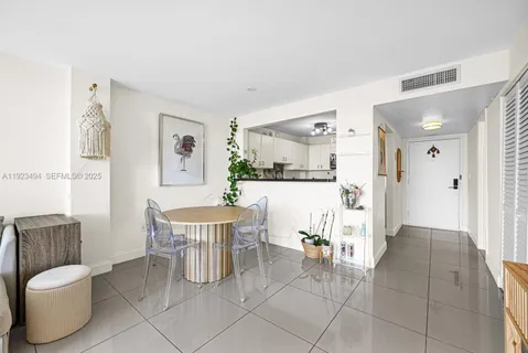 $290,000 | 6900 Bay Drive, Unit 6B, Miami Beach, FL 33141