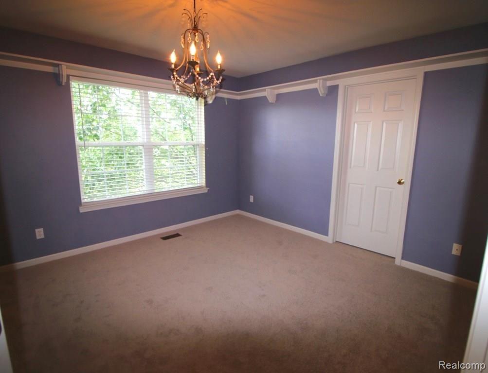 9879 Viewcrest Court Howell, MI 48843 - Photo 16 of 33 IMG_0406.jpg