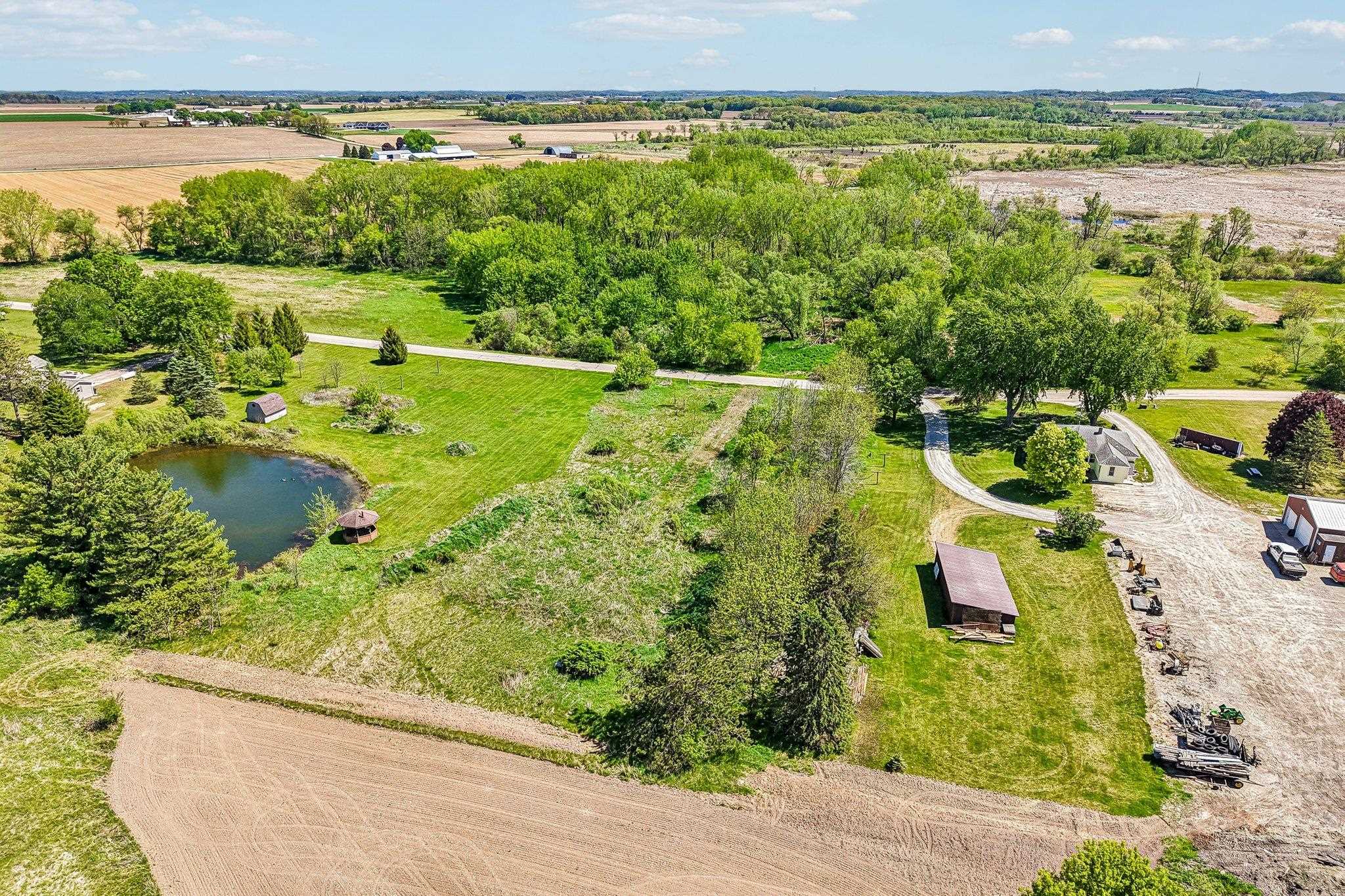 W7760 Conservation Road Lake Mills, WI 53551 - Photo 13 of 22