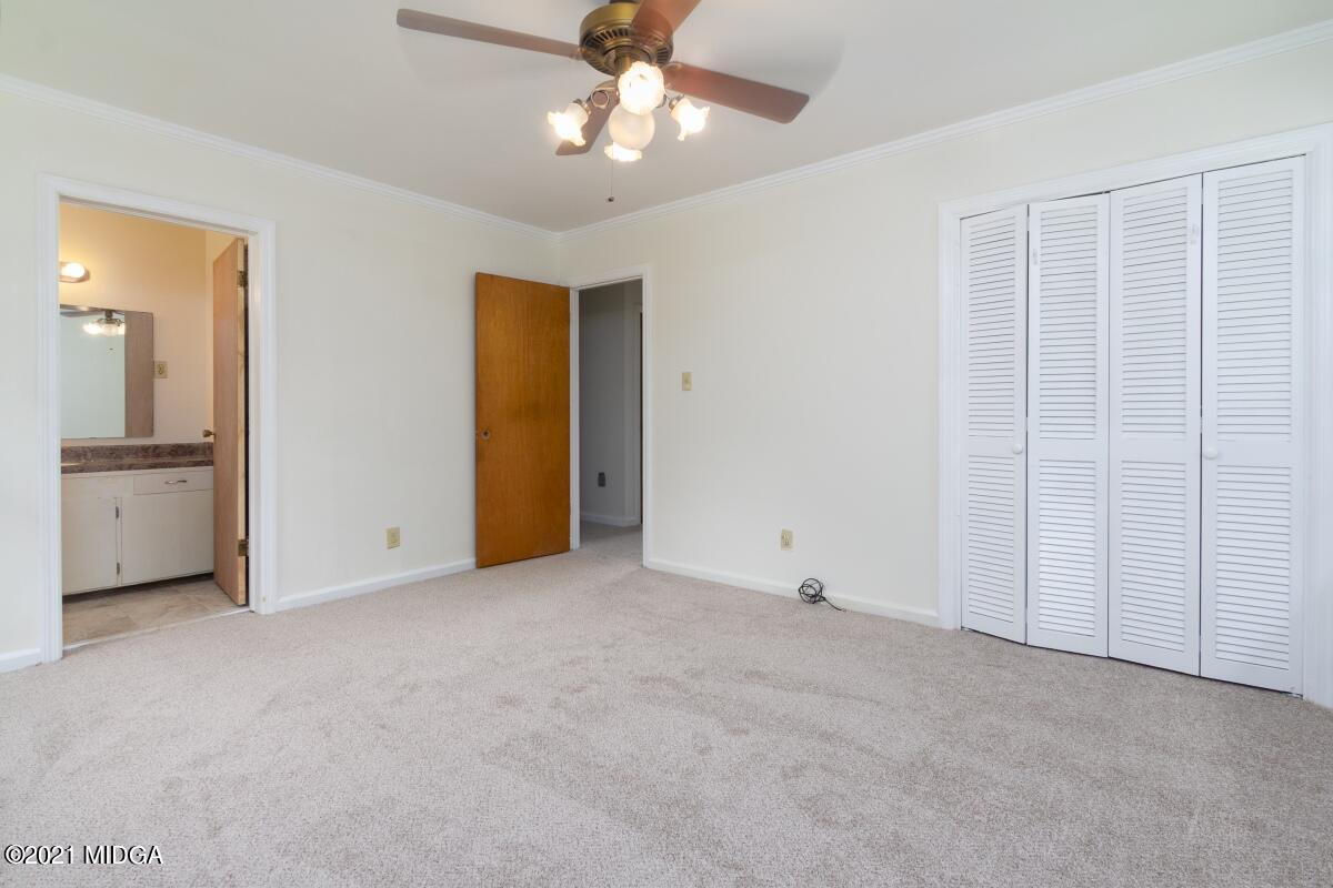 4861 Columbus Road Macon, GA 31210 - Photo 8 of 29 11