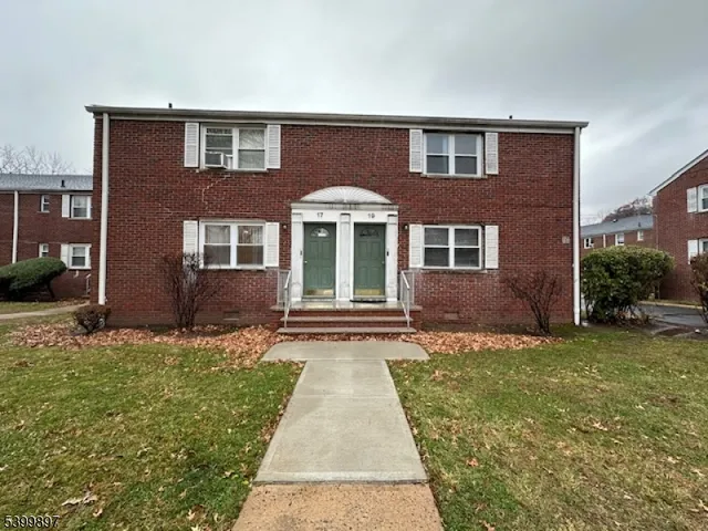 $1,550 | 17 Carolyn Terrace, Unit A, Roselle, NJ 07203