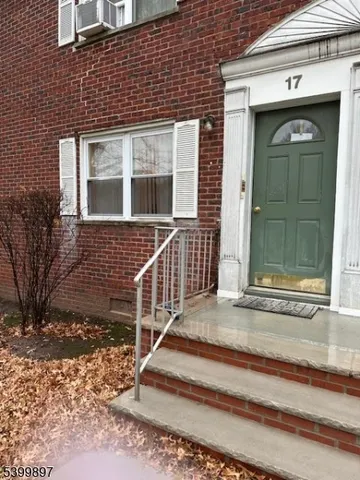 $1,550 | 17 Carolyn Terrace, Unit A, Roselle, NJ 07203