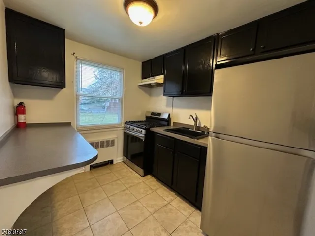 $1,550 | 17 Carolyn Terrace, Unit A, Roselle, NJ 07203