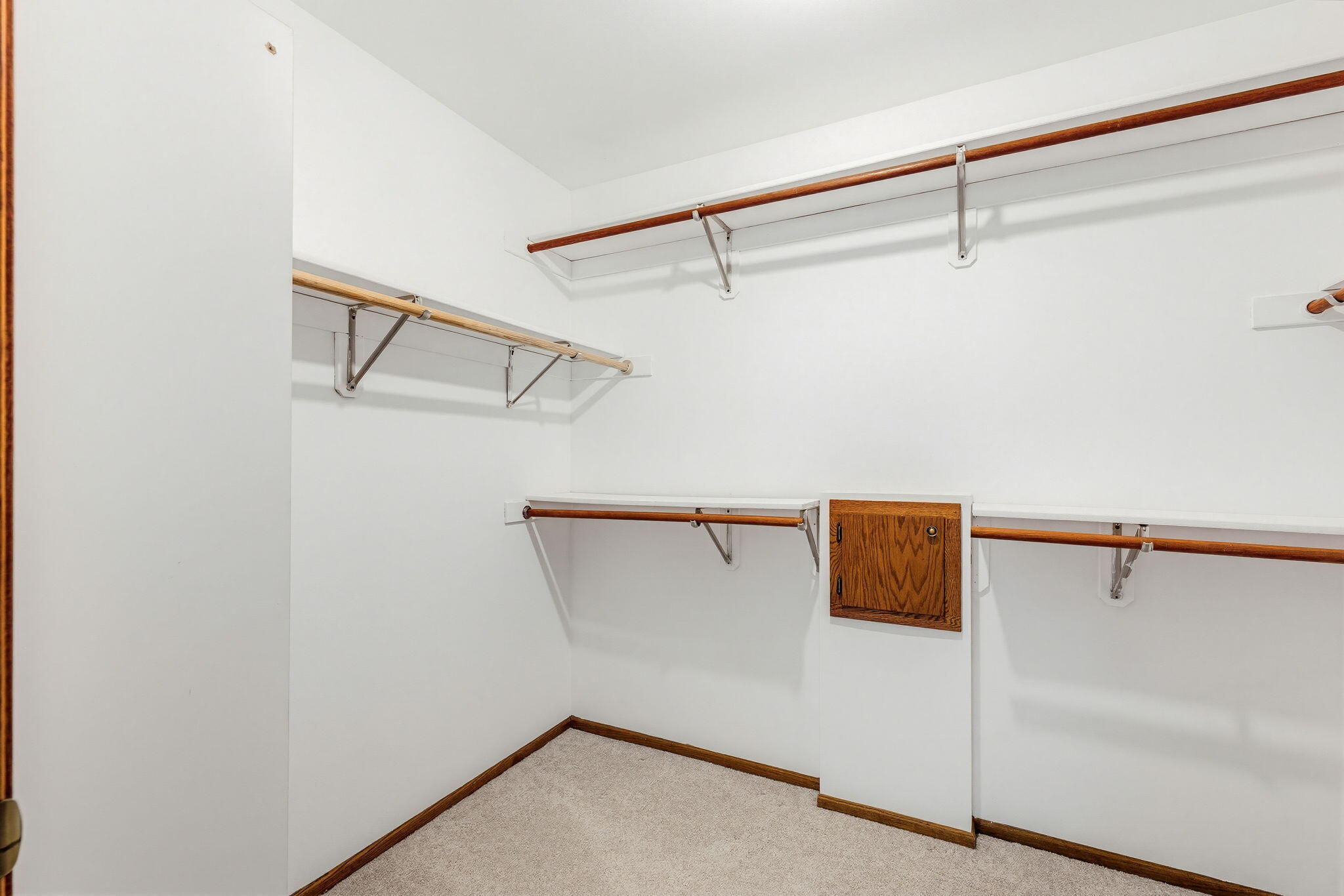 6912 North Tichigan Road Waterford, WI 53185 - Photo 27 of 52 Primary Walk-in Closet