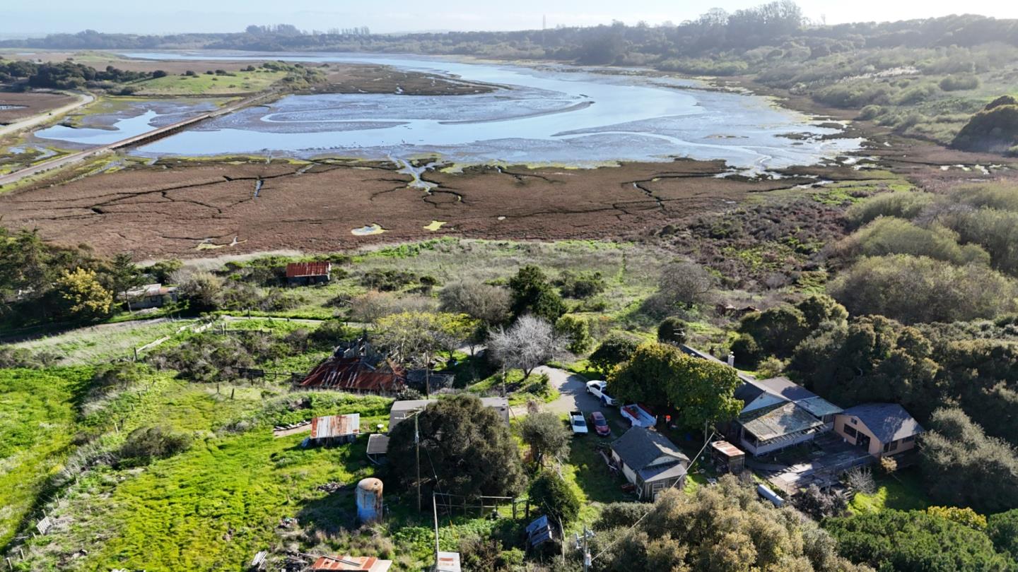 360 Hudson Landing Road Watsonville, CA 95076 - Photo 2 of 11 Gallery Image 2
