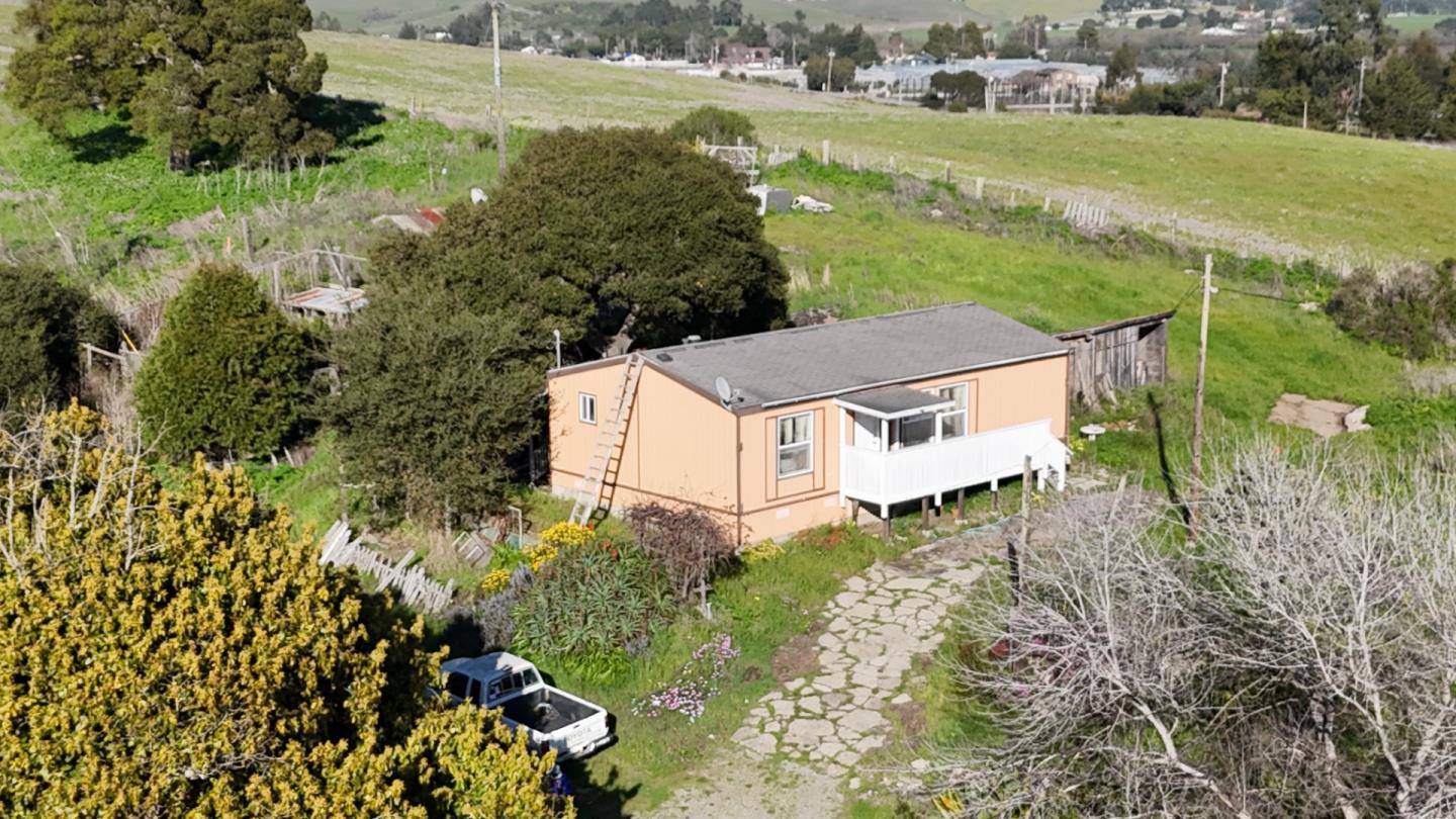 360 Hudson Landing Road Watsonville, CA 95076 - Photo 7 of 11 Gallery Image 7