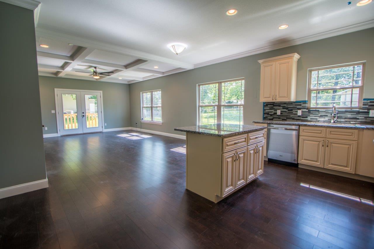 7525 John Henry Road Chattanooga, TN 37421 - Photo 2 of 30 John Henry-121