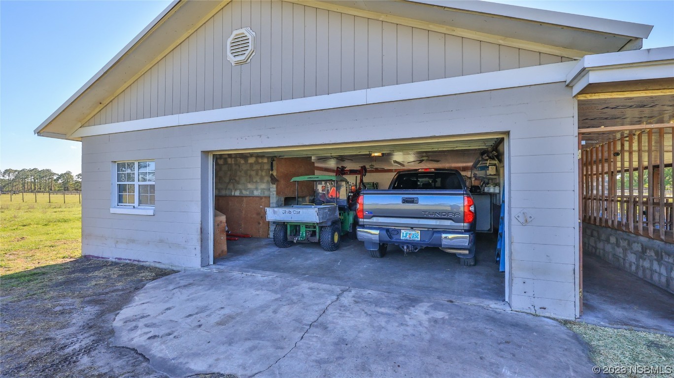 677 State Rte 415 New Smyrna Beach, FL 32168 - Photo 68 of 74 a view of parking area