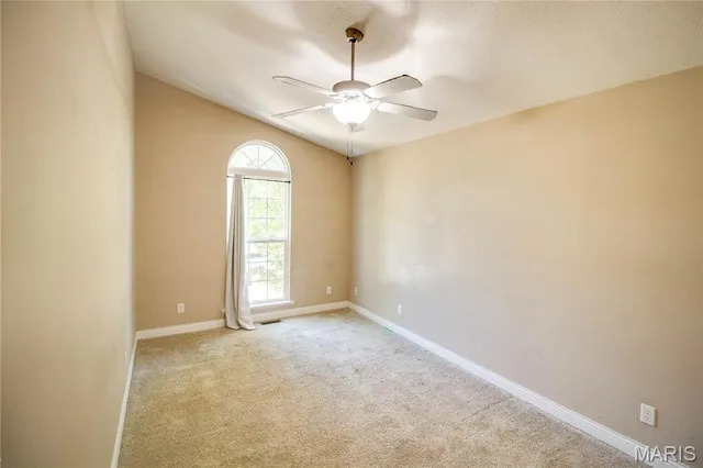 $175,000 | 117 Alby N Court, Godfrey, IL 62035