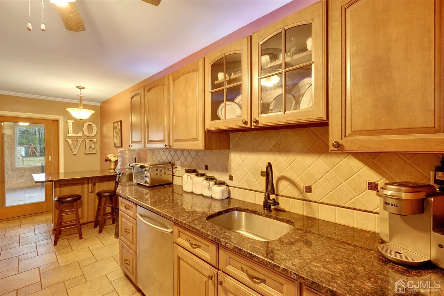 115 New Road Kendall Park, NJ 08824 - Photo 12 of 27 Gallery Image 12