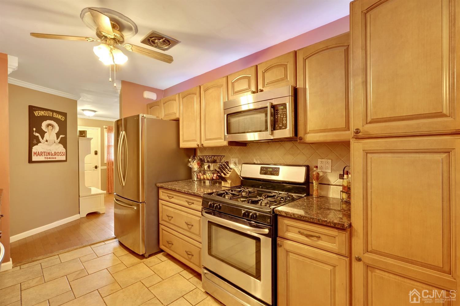 115 New Road Kendall Park, NJ 08824 - Photo 13 of 27 Gallery Image 13