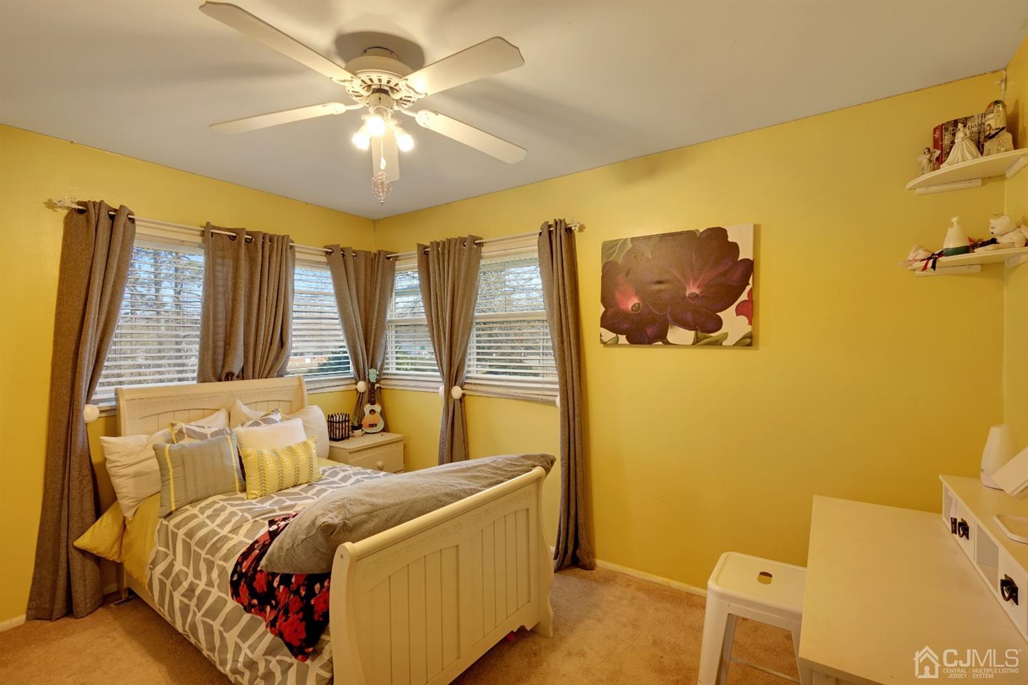 115 New Road Kendall Park, NJ 08824 - Photo 20 of 27 Gallery Image 20