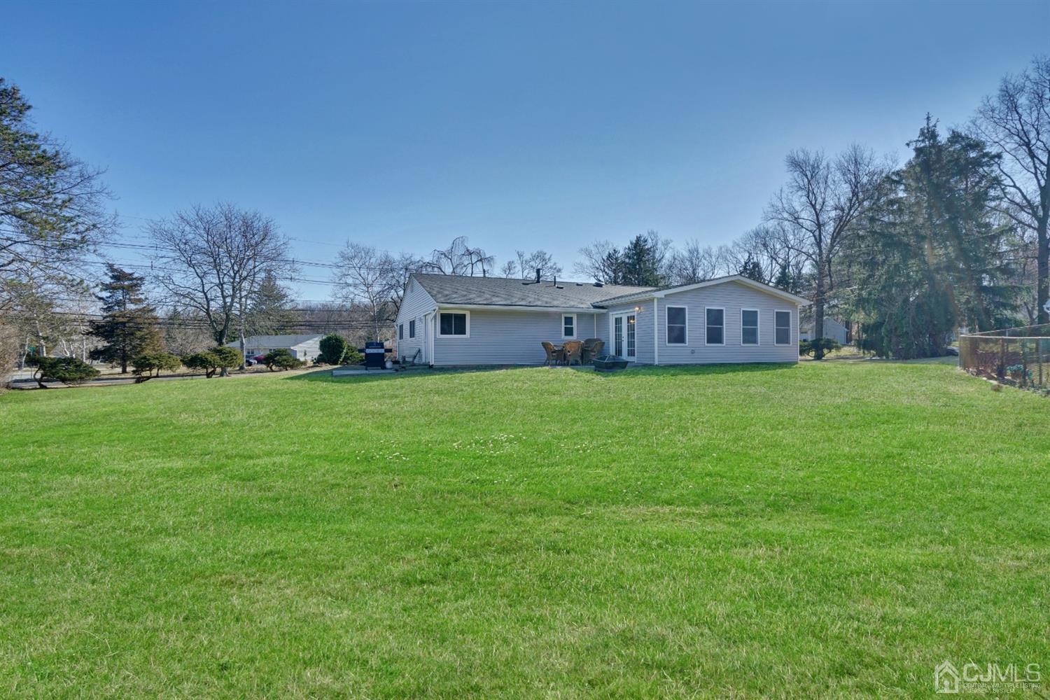 115 New Road Kendall Park, NJ 08824 - Photo 25 of 27 Gallery Image 25