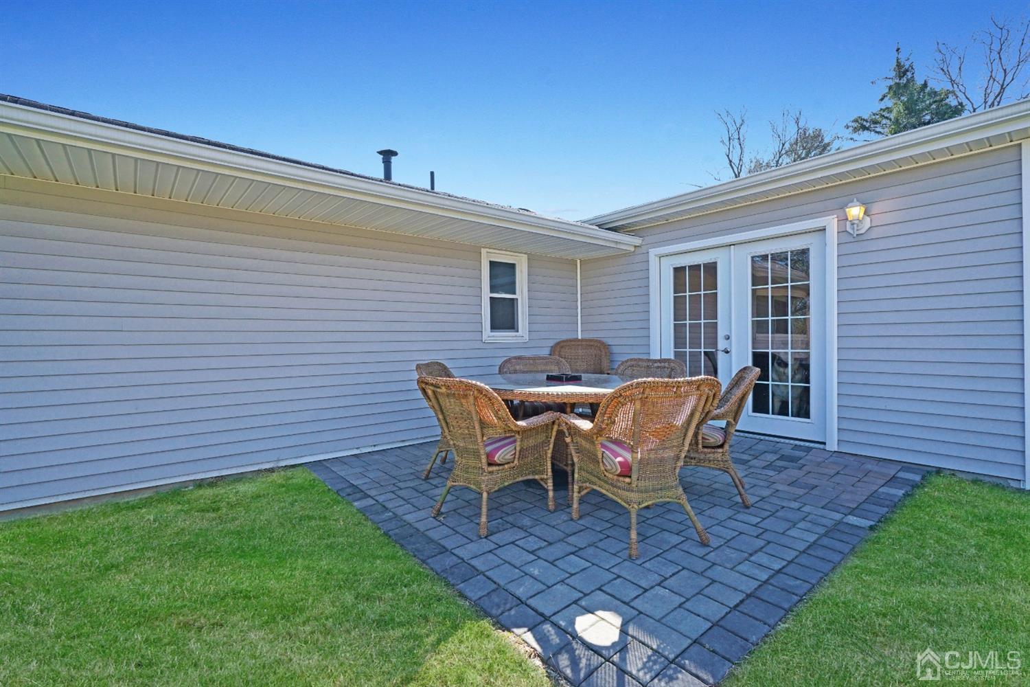 115 New Road Kendall Park, NJ 08824 - Photo 26 of 27 Gallery Image 26