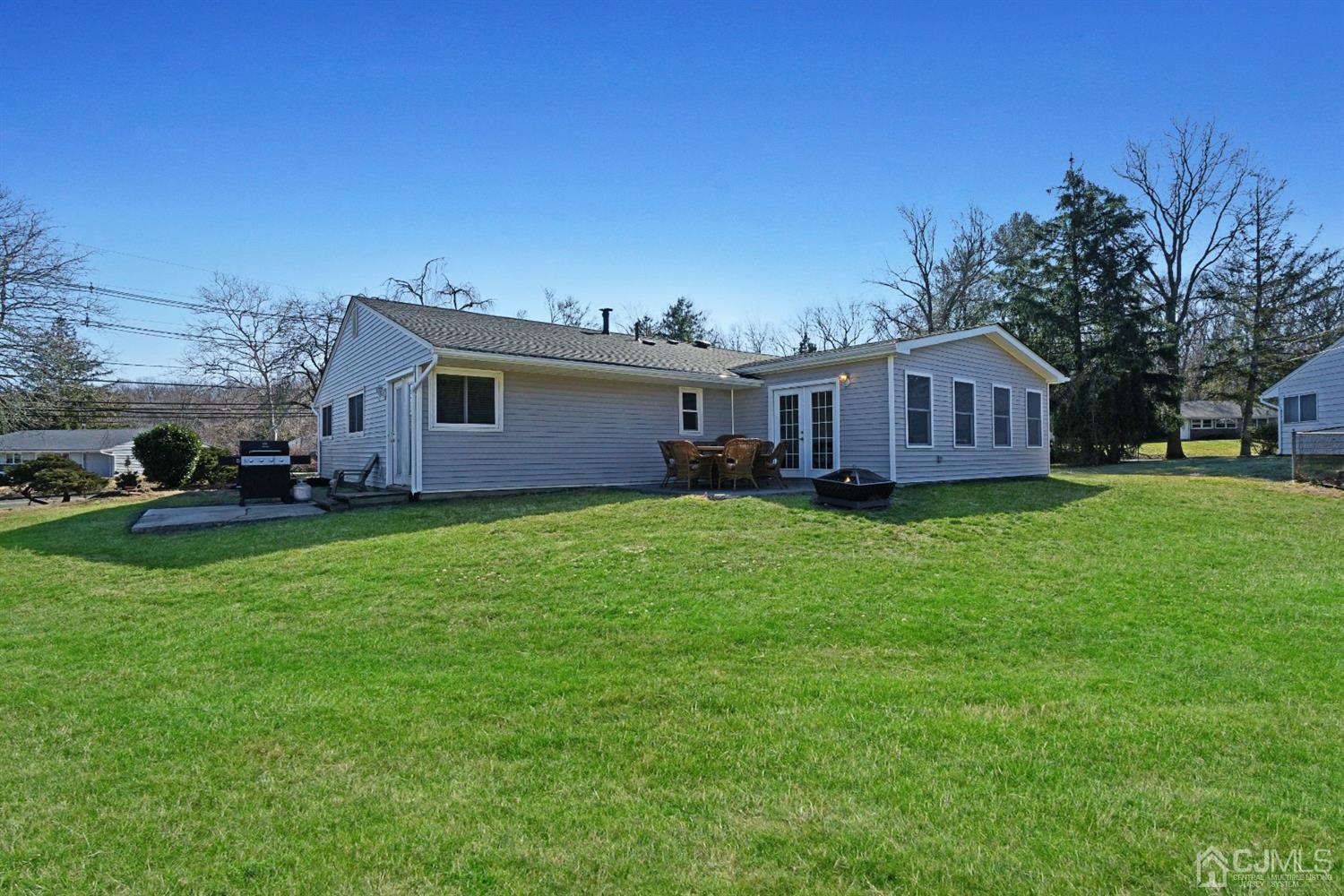 115 New Road Kendall Park, NJ 08824 - Photo 27 of 27 Gallery Image 27