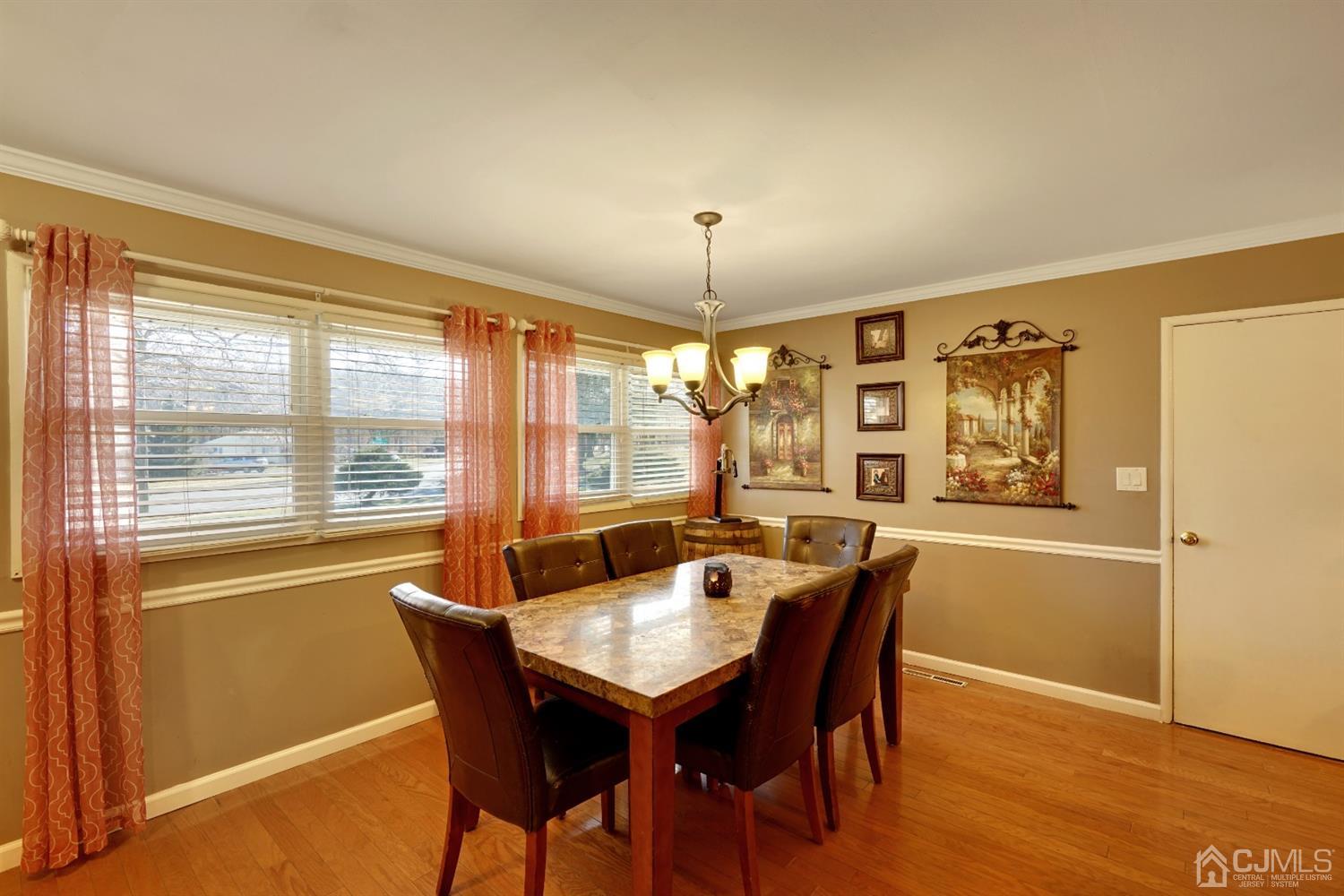 115 New Road Kendall Park, NJ 08824 - Photo 4 of 27 Gallery Image 4