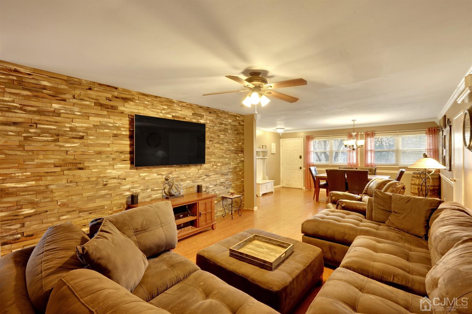 115 New Road Kendall Park, NJ 08824 - Photo 8 of 27 Gallery Image 8