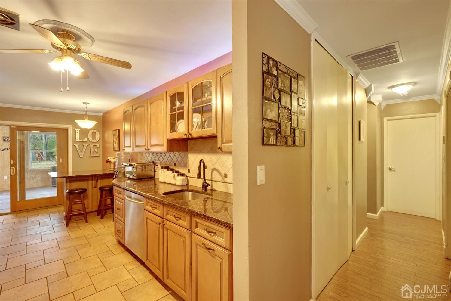 115 New Road Kendall Park, NJ 08824 - Photo 10 of 27 Gallery Image 10