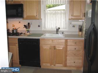 801 Inverness Lane Philadelphia, PA 19128 - Photo 6 of 12 Gallery Image 6
